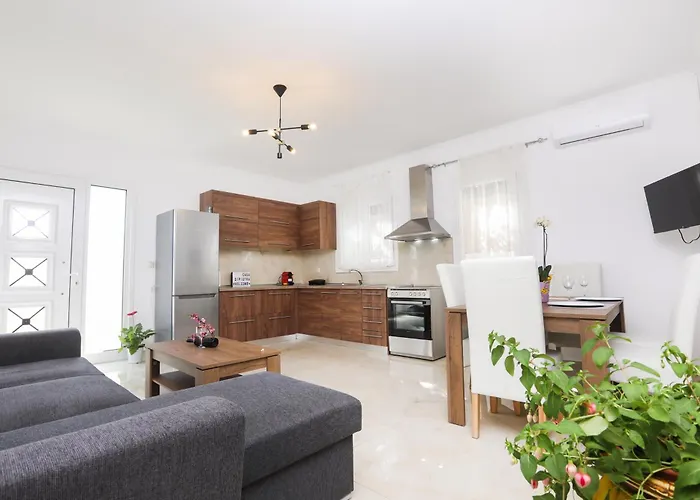 Contessa Caterina Apartmán Karousádes